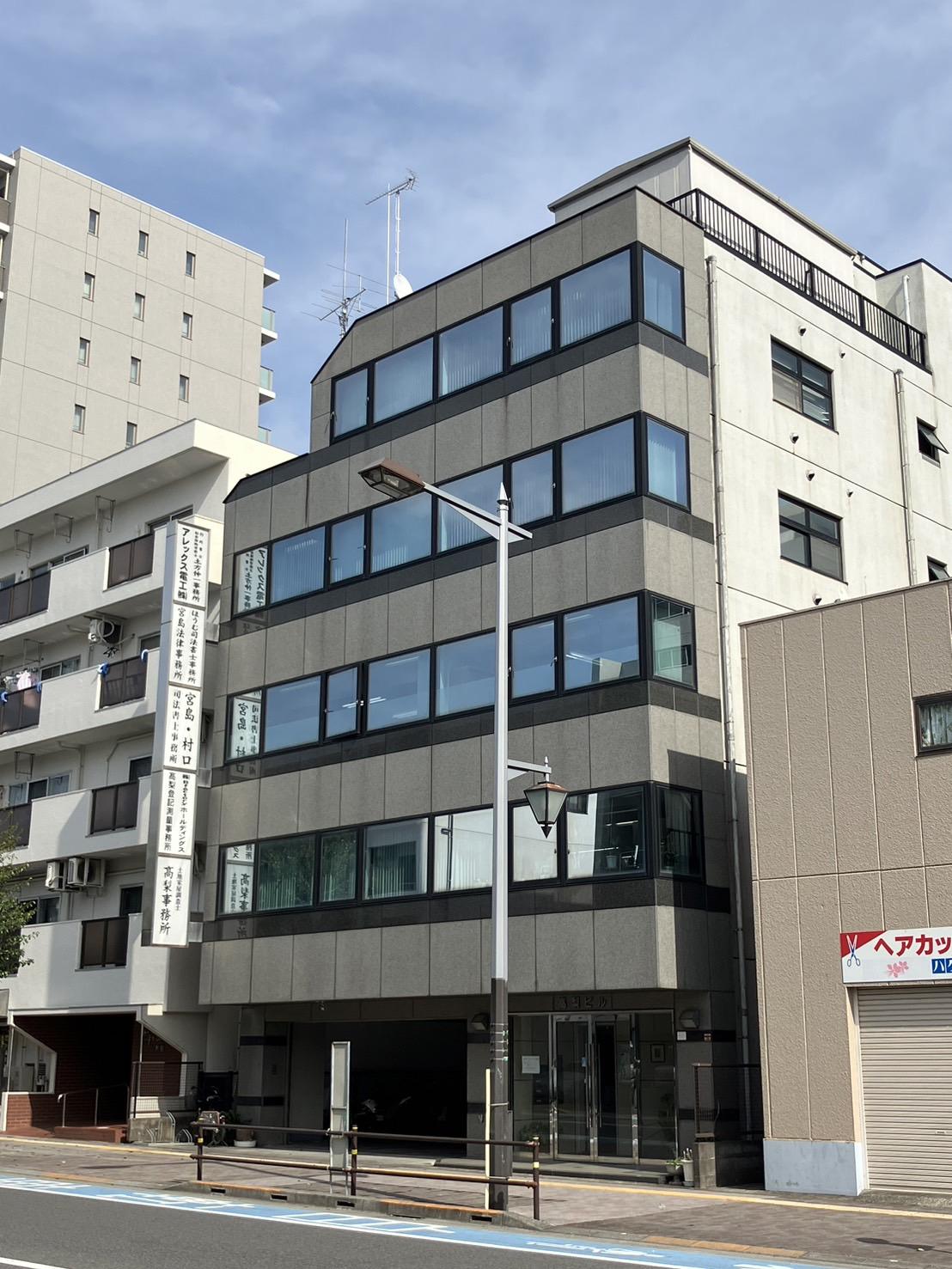 週払いアリ！早上がりでも賃金補償！住宅手当15000円！